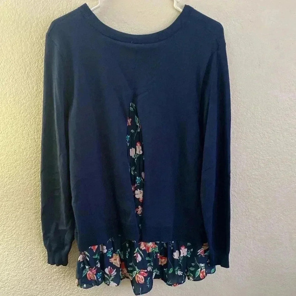 💥Time & Tru Sprint Print Sweater Top M - Picture 4 of 8